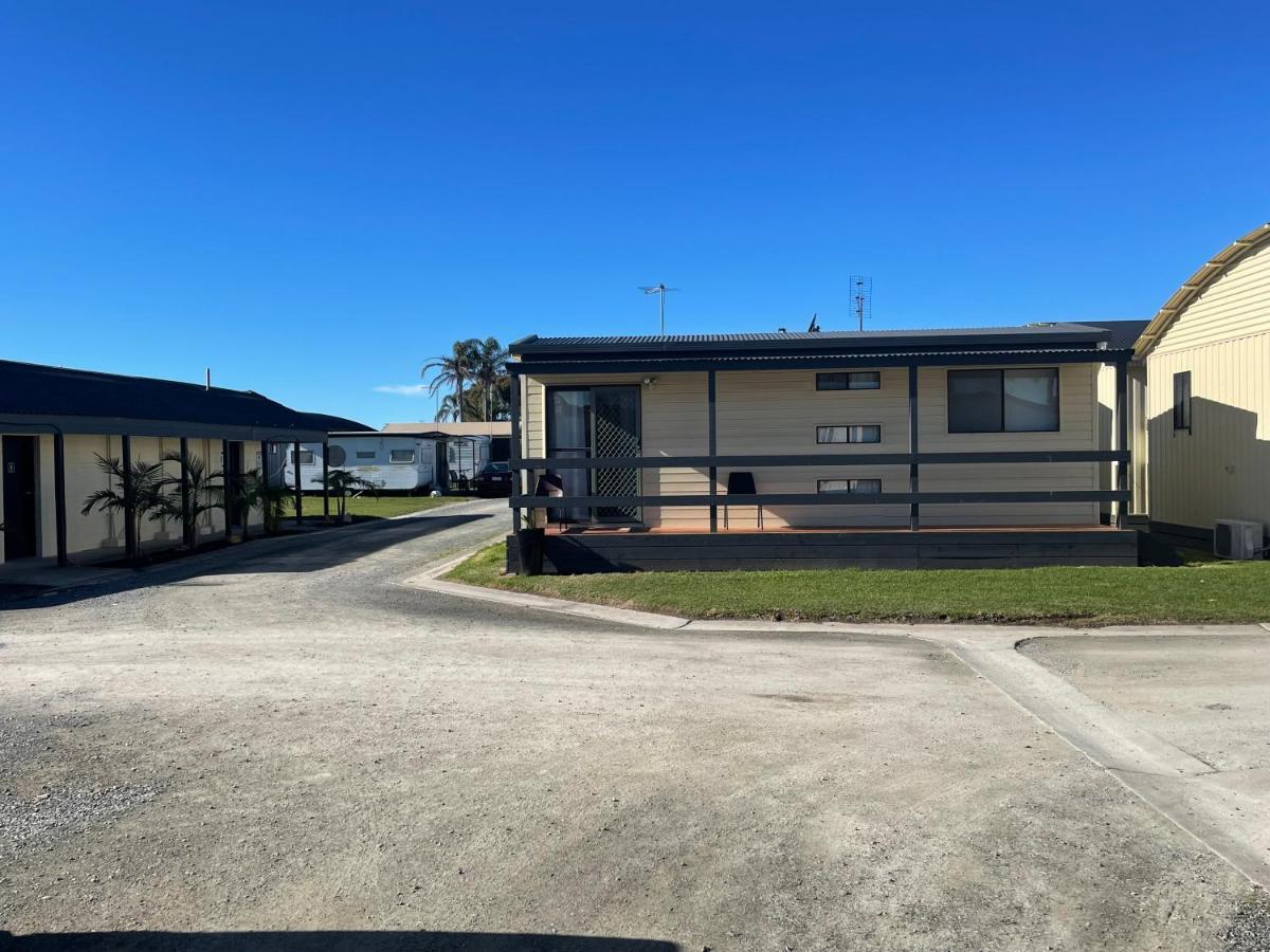 Lakes Main Holiday Park Hotel Lakes Entrance Exterior photo